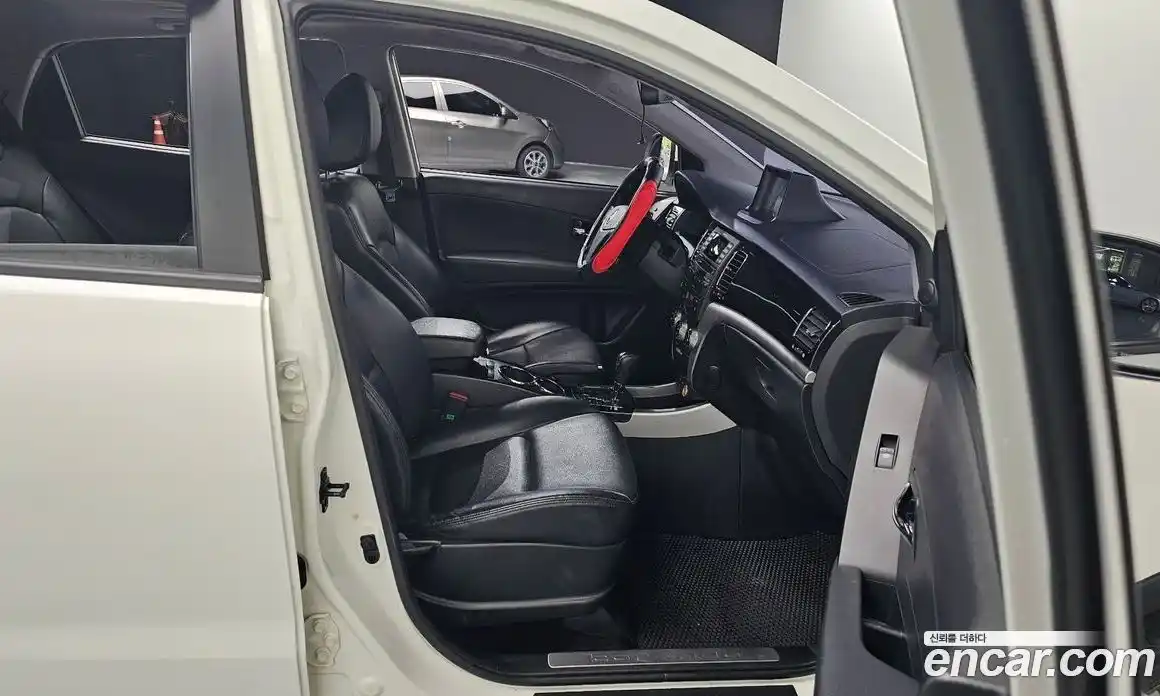 SsangYong Korando 2013 2.0 автомат (гидро), фото 16