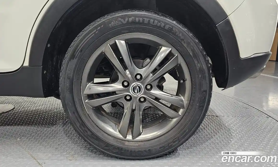 SsangYong Korando 2013 2.0 автомат (гидро), фото 7