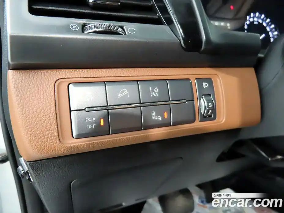 SsangYong Rexton 2020 2.2 автомат (гидро), фото 13