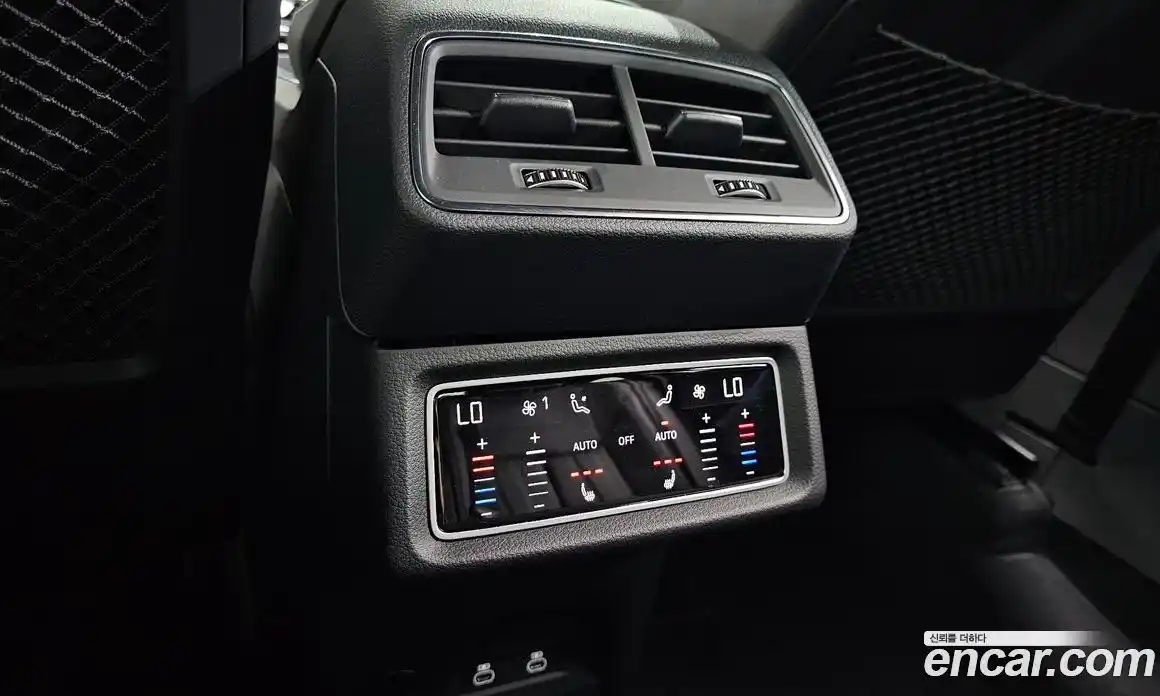 Audi SQ8 e-tron 2024 0.3 автомат (гидро), фото 20