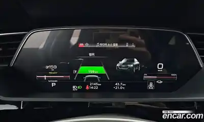 Audi SQ8 e-tron 2024 0.3 автомат (гидро), миниатюра 8