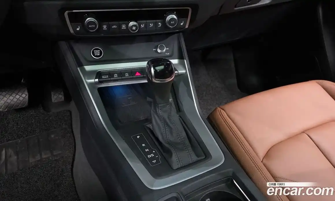 Audi Q3 2025 2.0 автомат (гидро), фото 12