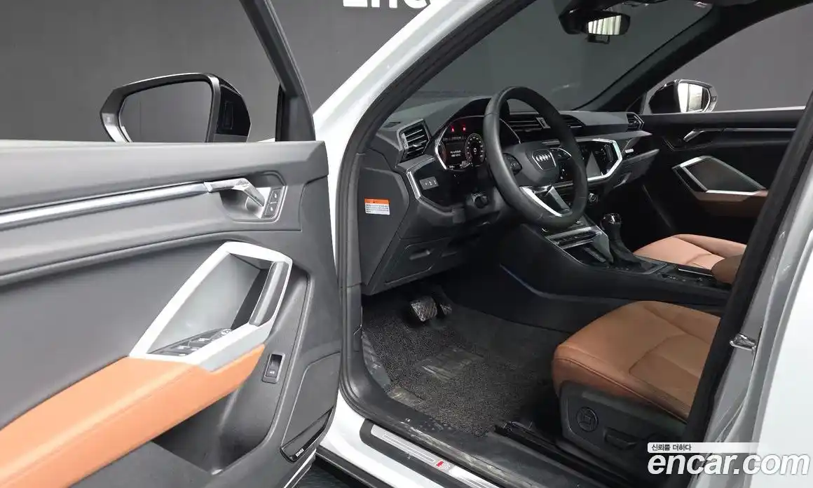 Audi Q3 2025 2.0 автомат (гидро), фото 13