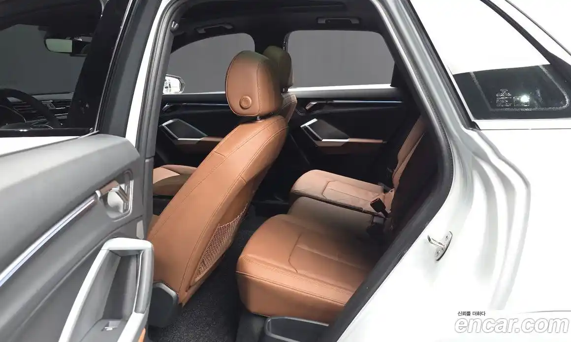 Audi Q3 2025 2.0 автомат (гидро), фото 16