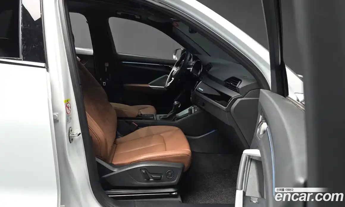 Audi Q3 2025 2.0 автомат (гидро), фото 17