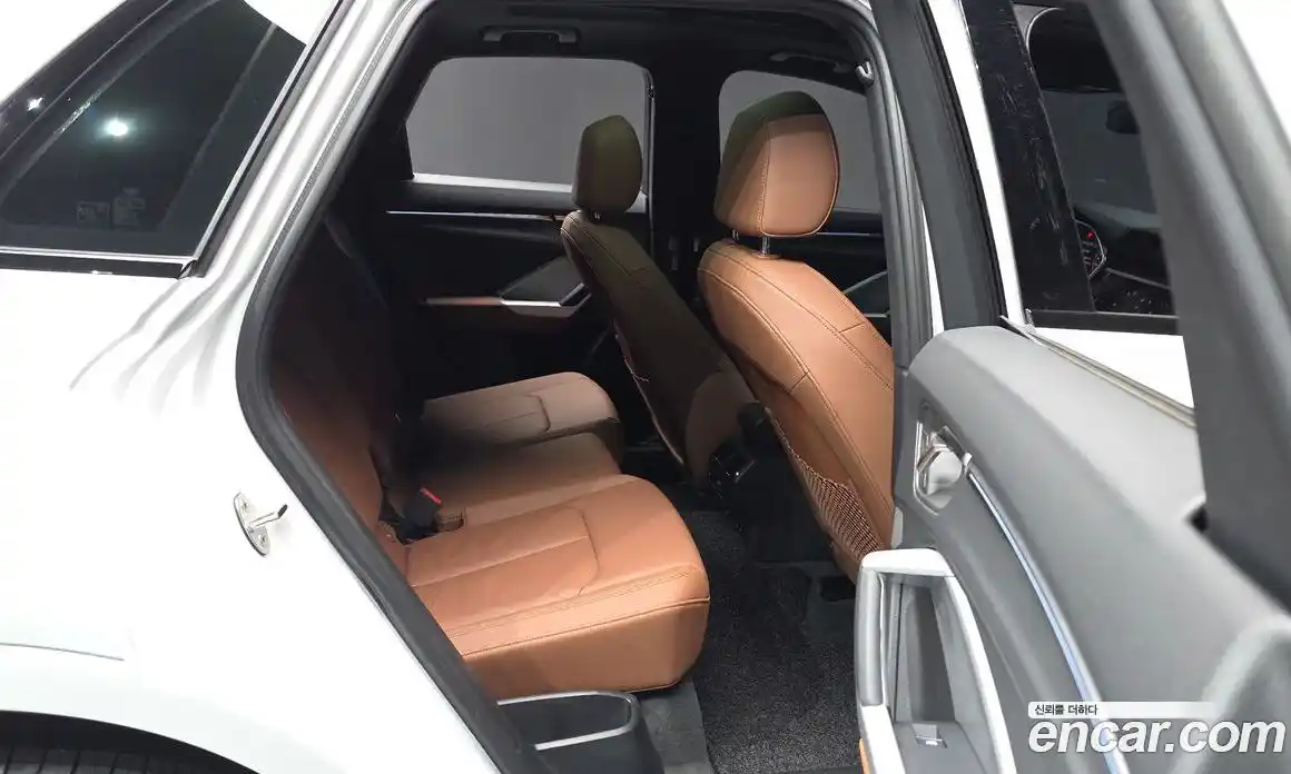 Audi Q3 2025 2.0 автомат (гидро), фото 18