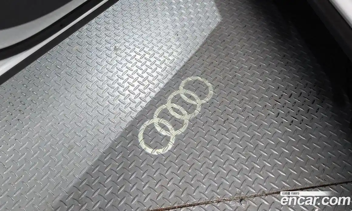 Audi Q3 2025 2.0 автомат (гидро), фото 24