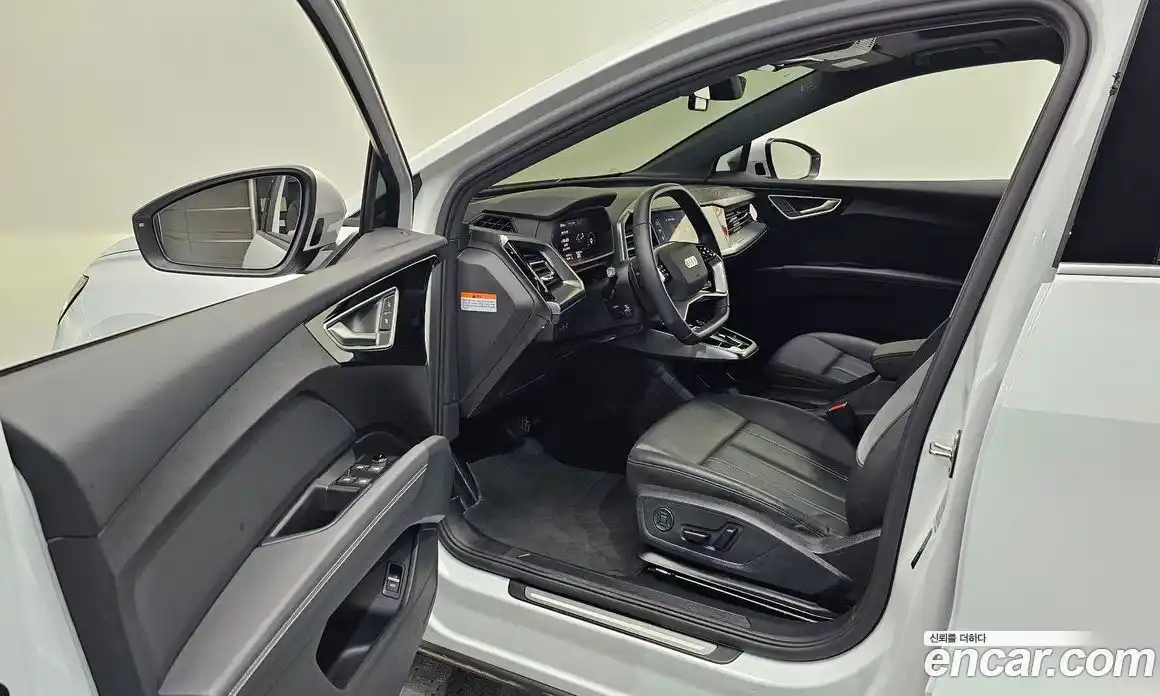 Audi Q4 e-tron 2025 0.2 автомат (гидро), фото 13
