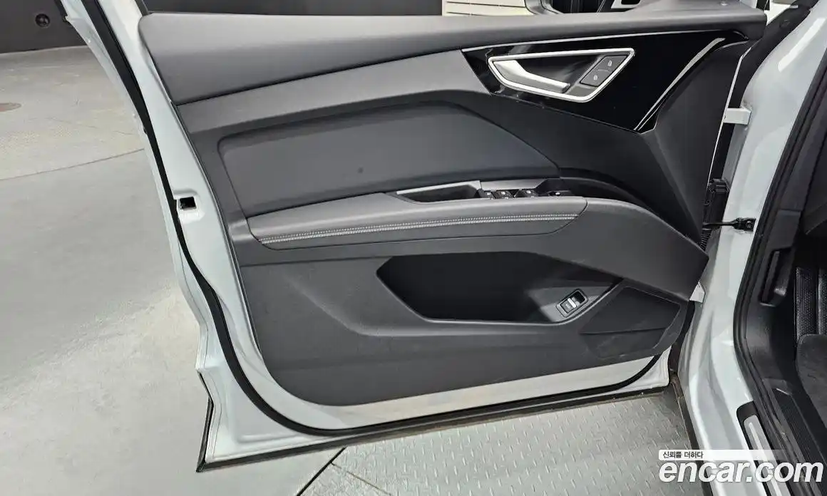 Audi Q4 e-tron 2025 0.2 автомат (гидро), фото 14