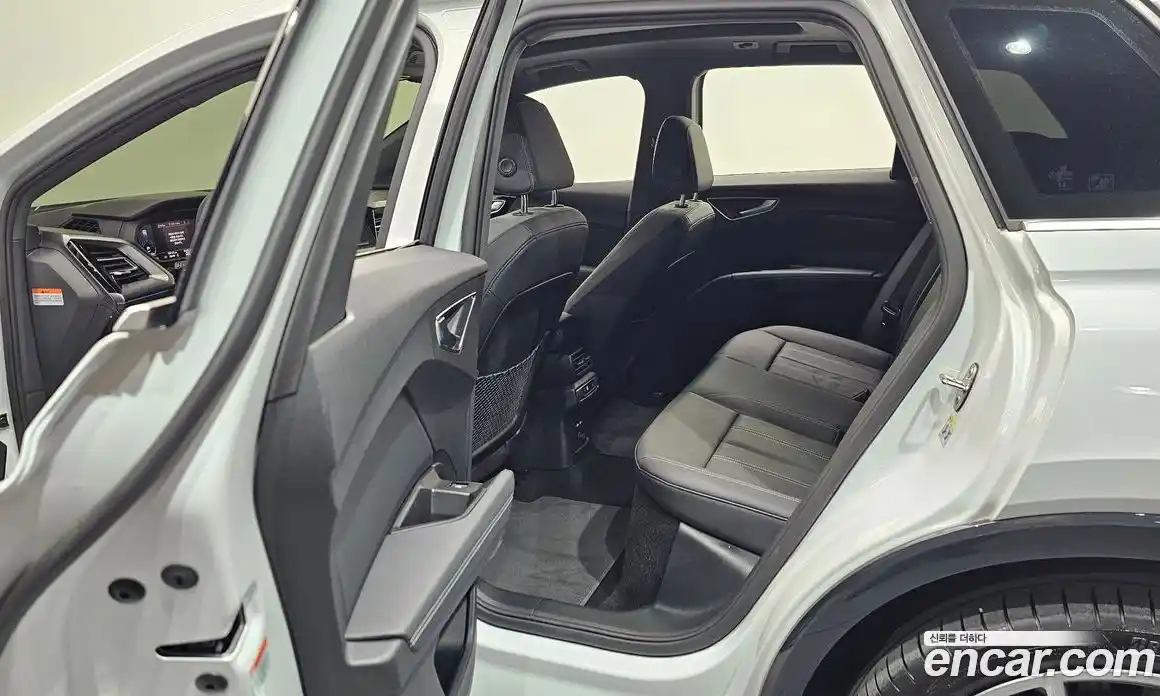 Audi Q4 e-tron 2025 0.2 автомат (гидро), фото 16