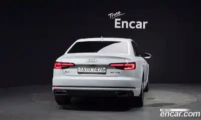 Audi A4 2019 2.0 автомат (гидро), миниатюра 3