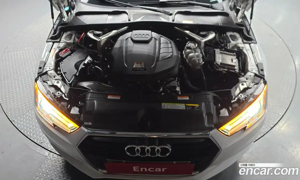Audi A4 2019 2.0 автомат (гидро), фото 5