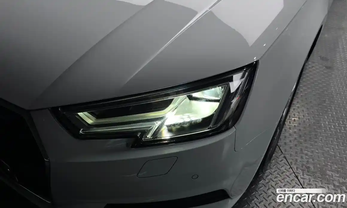 Audi A4 2019 2.0 автомат (гидро), фото 7