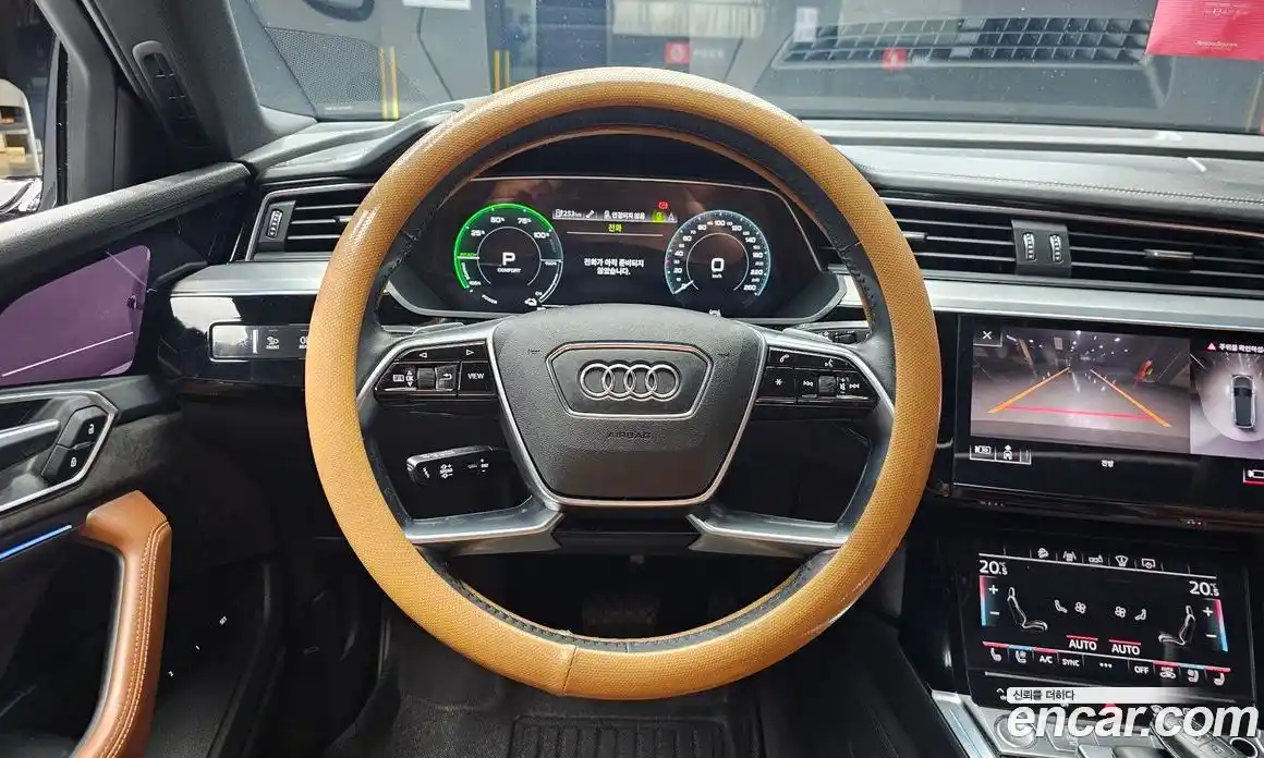 Audi e-tron 2020 0.2 автомат (гидро), фото 13