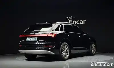 Audi e-tron 2020 0.2 автомат (гидро), миниатюра 2