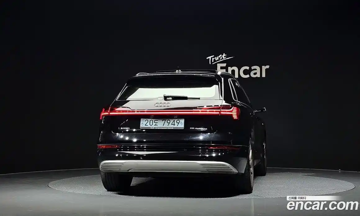 Audi e-tron 2020 0.2 автомат (гидро), фото 4