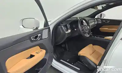 Volvo XC60 2019 2.0 автомат (гидро), миниатюра 10