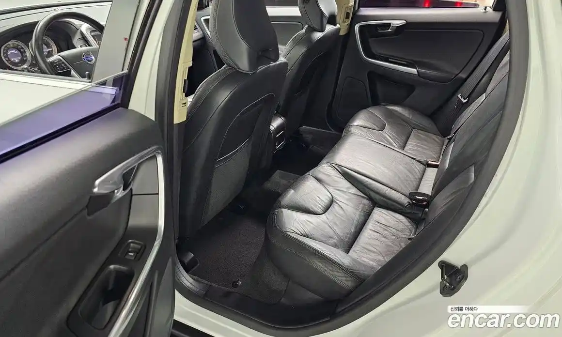 Volvo XC60 2012 2.0 автомат (гидро), фото 11