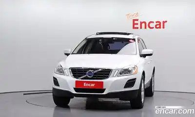 Volvo XC60 2012 2.0 автомат (гидро), миниатюра 3