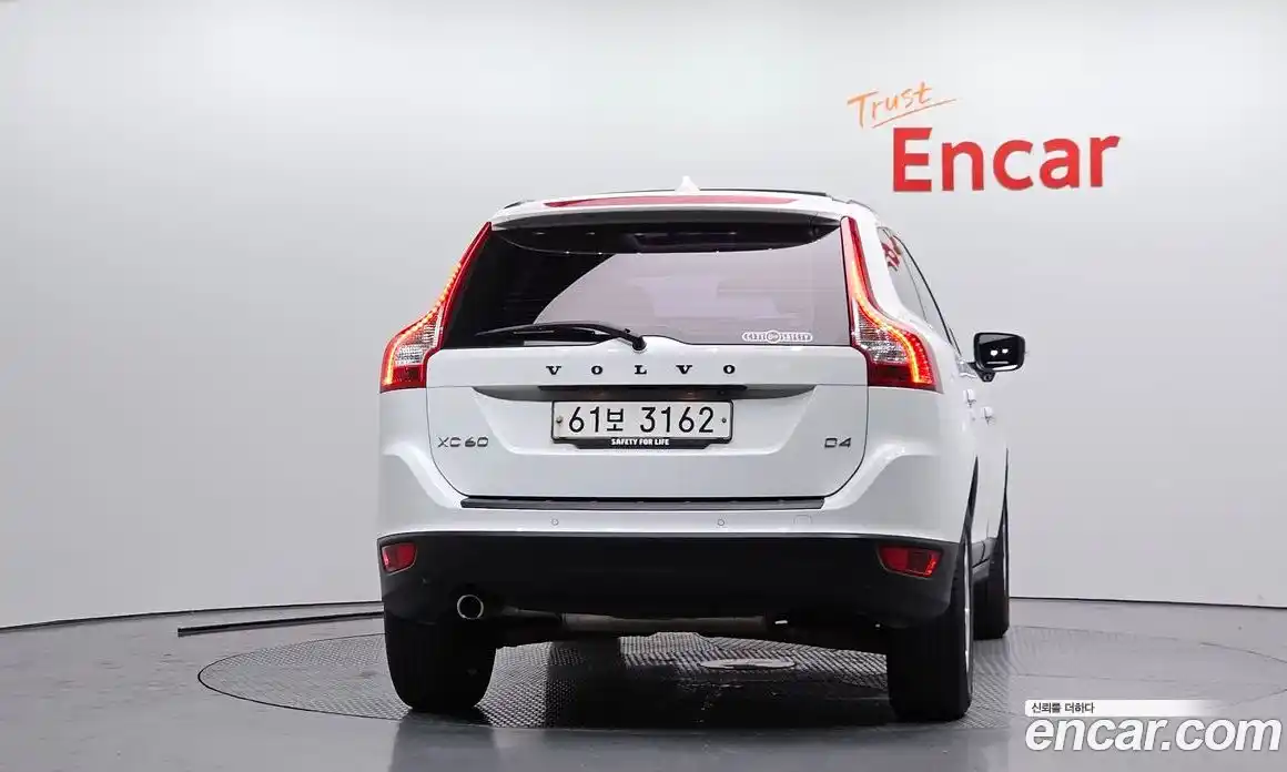 Volvo XC60 2012 2.0 автомат (гидро), фото 4