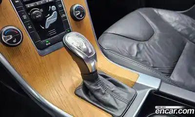 Volvo XC60 2012 2.0 автомат (гидро), миниатюра 9
