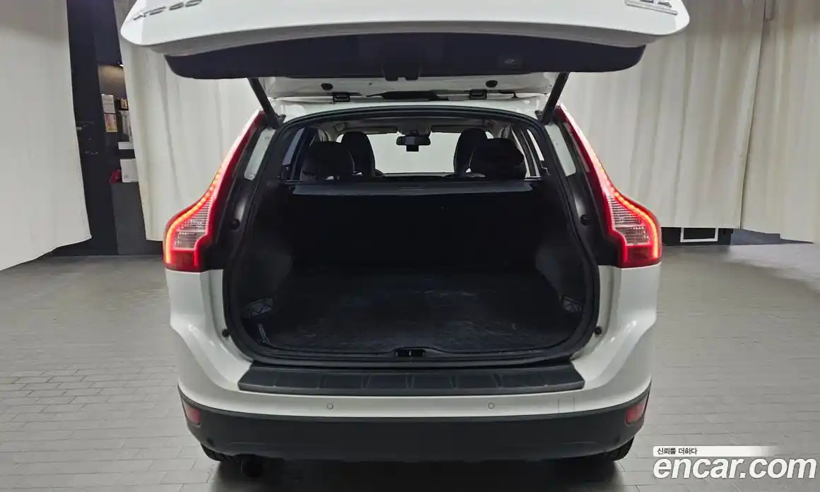 Volvo XC60 2013 2.0 автомат (гидро), фото 20