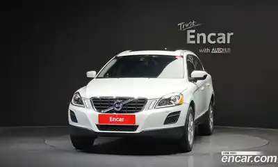 Volvo XC60 2013 2.0 автомат (гидро), миниатюра 3