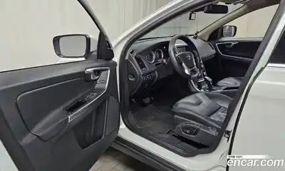 Volvo XC60 2013 2.0 автомат (гидро), миниатюра 10