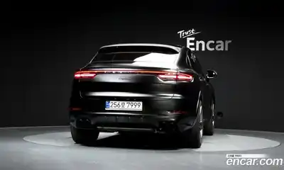 Porsche Cayenne 2023 3.0 автомат (гидро), миниатюра 3