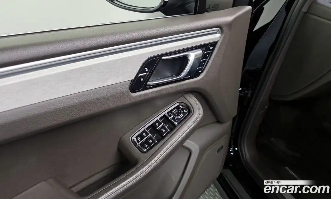 Porsche Macan 2017 3.6 автомат (гидро), фото 33