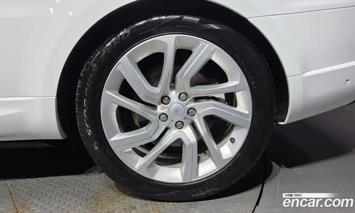 Land Rover Range Rover Sport 2022 3.0 автомат (гидро), фото 7