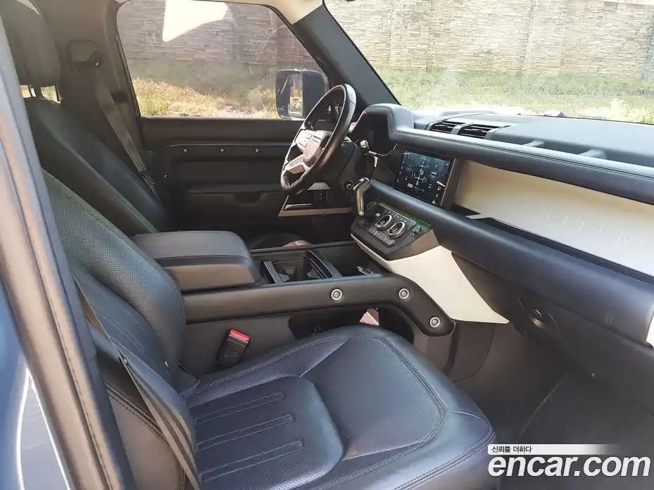 Land Rover Defender 2021 3.0 автомат (гидро), фото 15