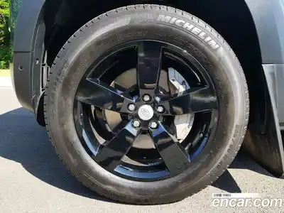 Land Rover Defender 2021 3.0 автомат (гидро), миниатюра 6