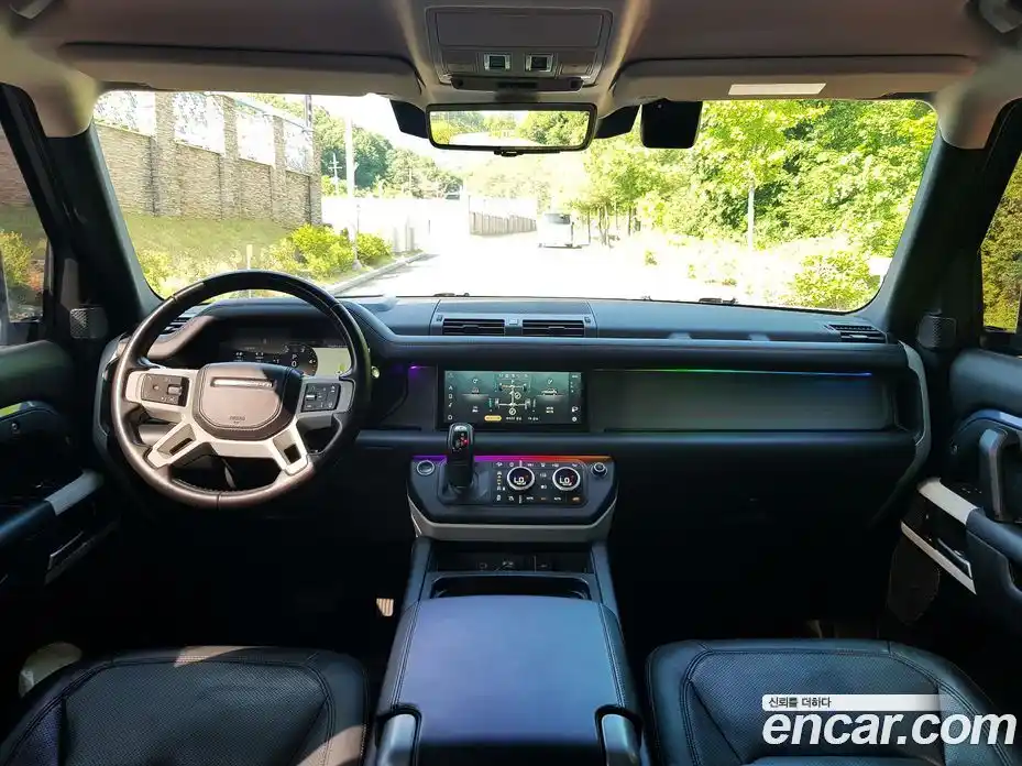 Land Rover Defender 2021 3.0 автомат (гидро), фото 7
