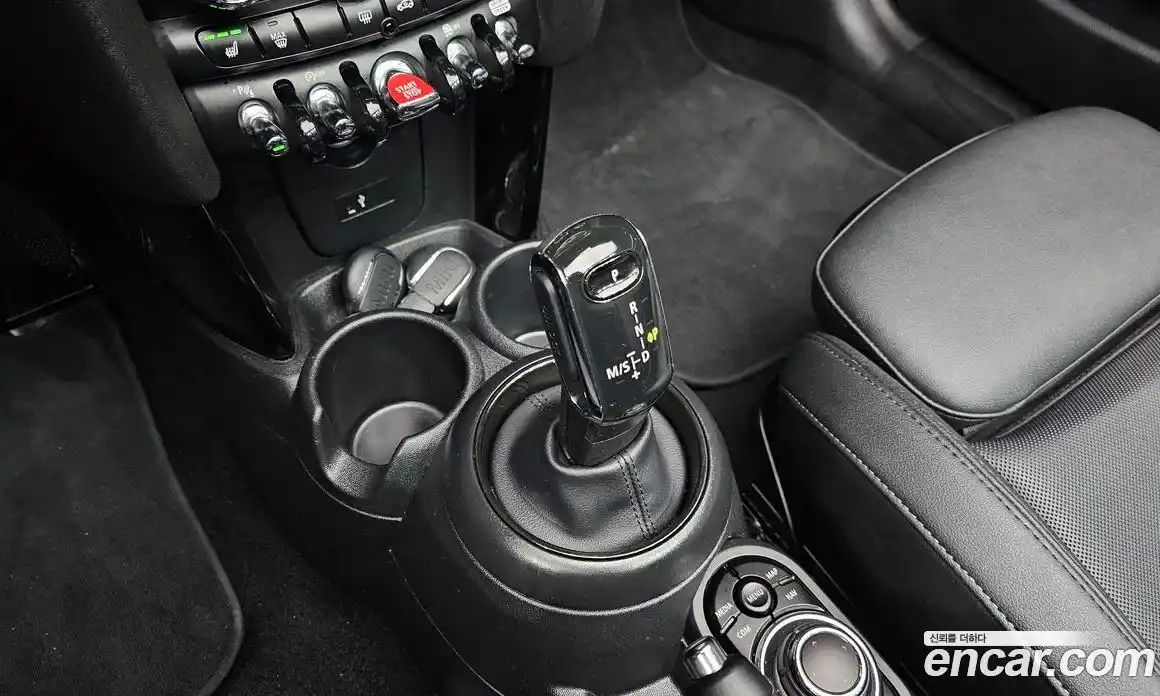 Mini Cooper Convertible 2024 1.5 автомат (гидро), фото 12