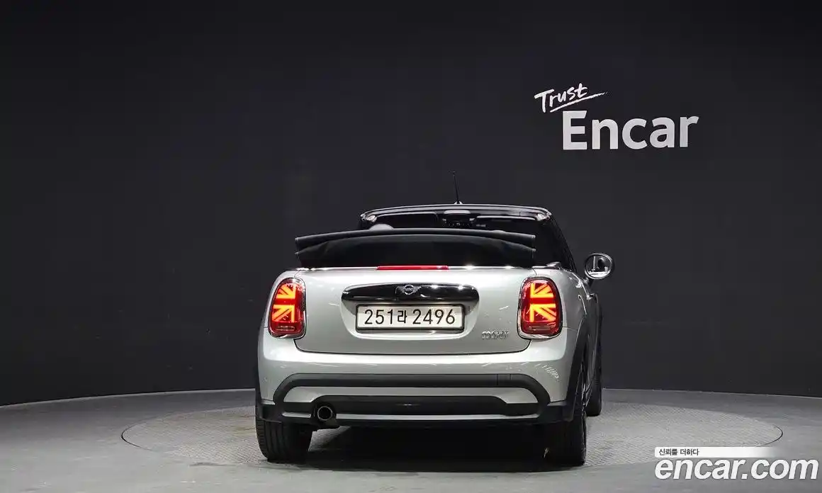 Mini Cooper Convertible 2024 1.5 автомат (гидро), фото 4