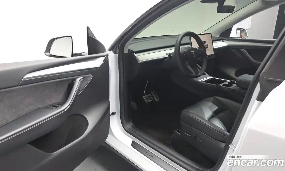Tesla Model Y 2023 0.2 гидро, фото 12