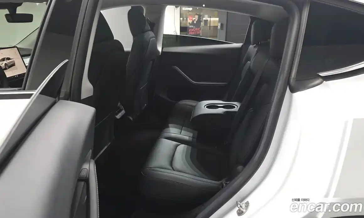 Tesla Model Y 2023 0.2 гидро, фото 16