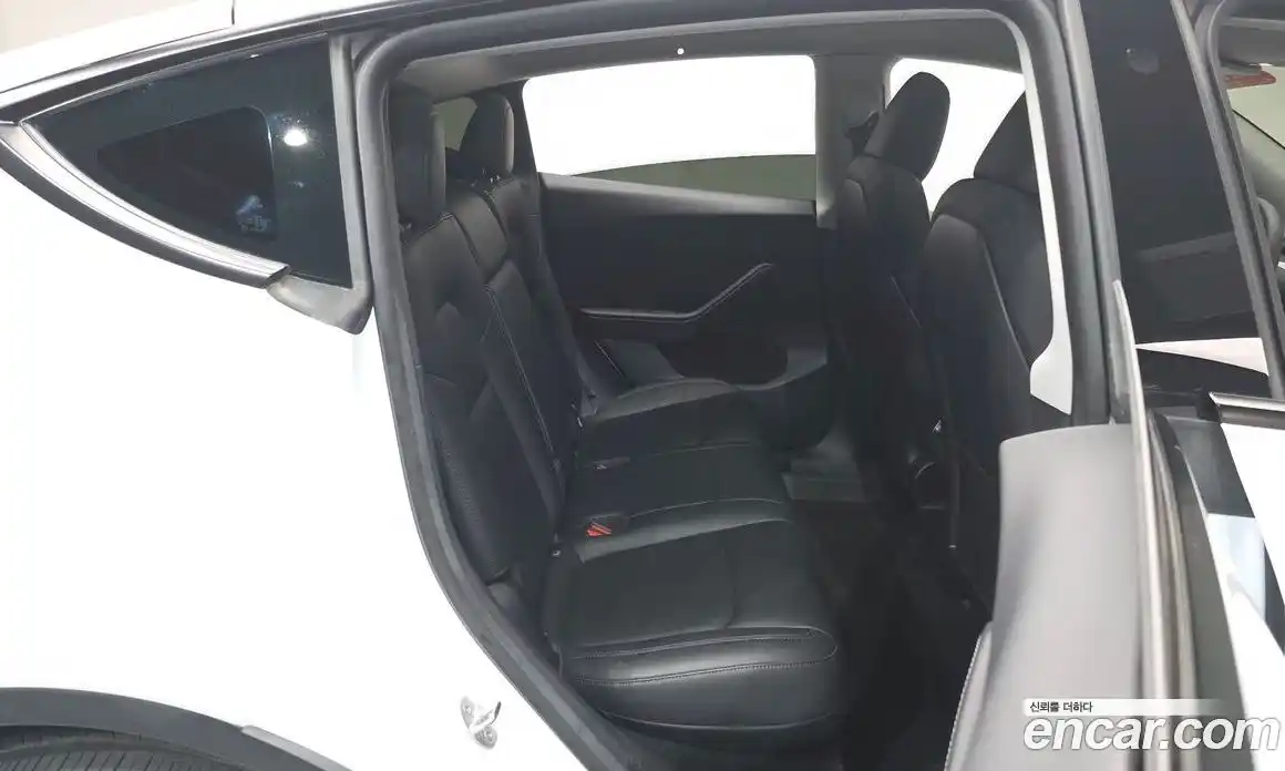 Tesla Model Y 2023 0.2 гидро, фото 17