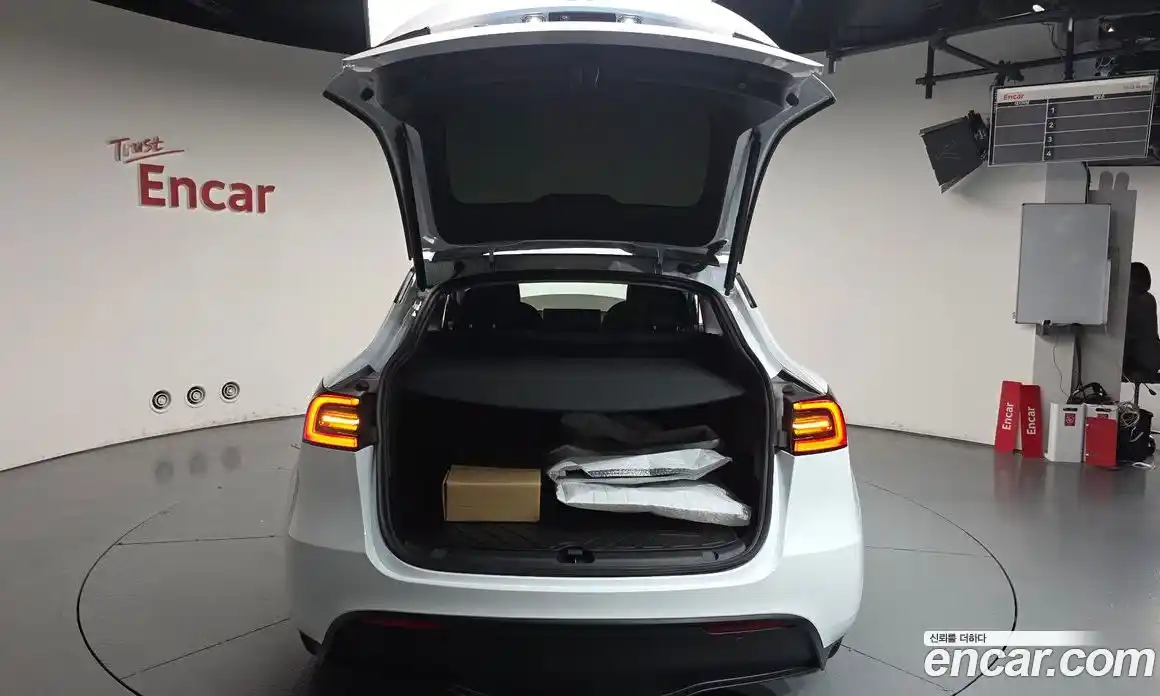 Tesla Model Y 2023 0.2 гидро, фото 35
