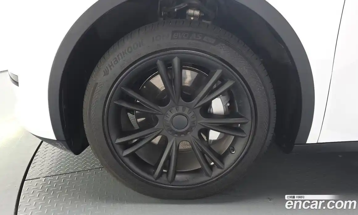 Tesla Model Y 2023 0.2 гидро, фото 4
