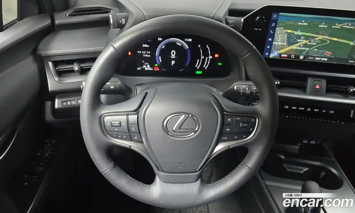 Lexus UX 2025 2.0 гидро, фото 18