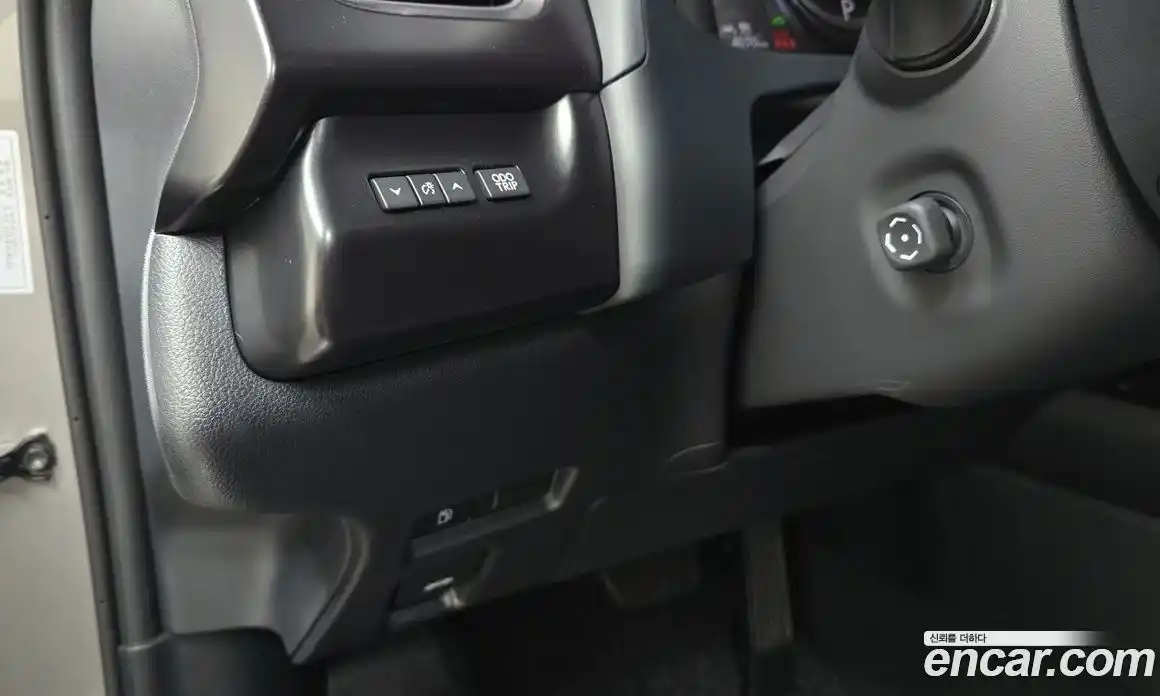Lexus UX 2025 2.0 гидро, фото 23