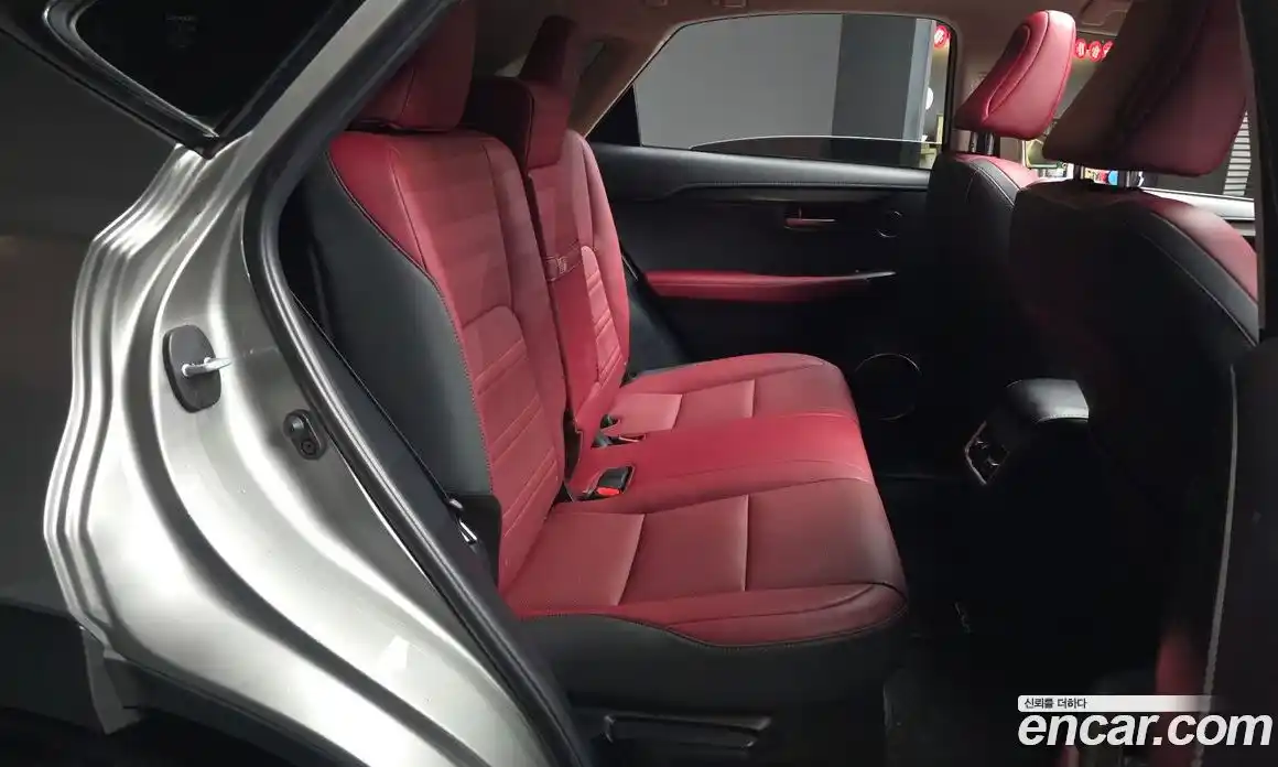 Lexus NX 2021 2.5 гидро, фото 18