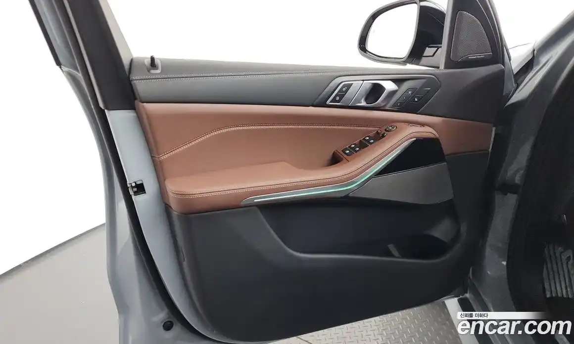 BMW X5 2025 3.0 автомат (гидро), фото 14