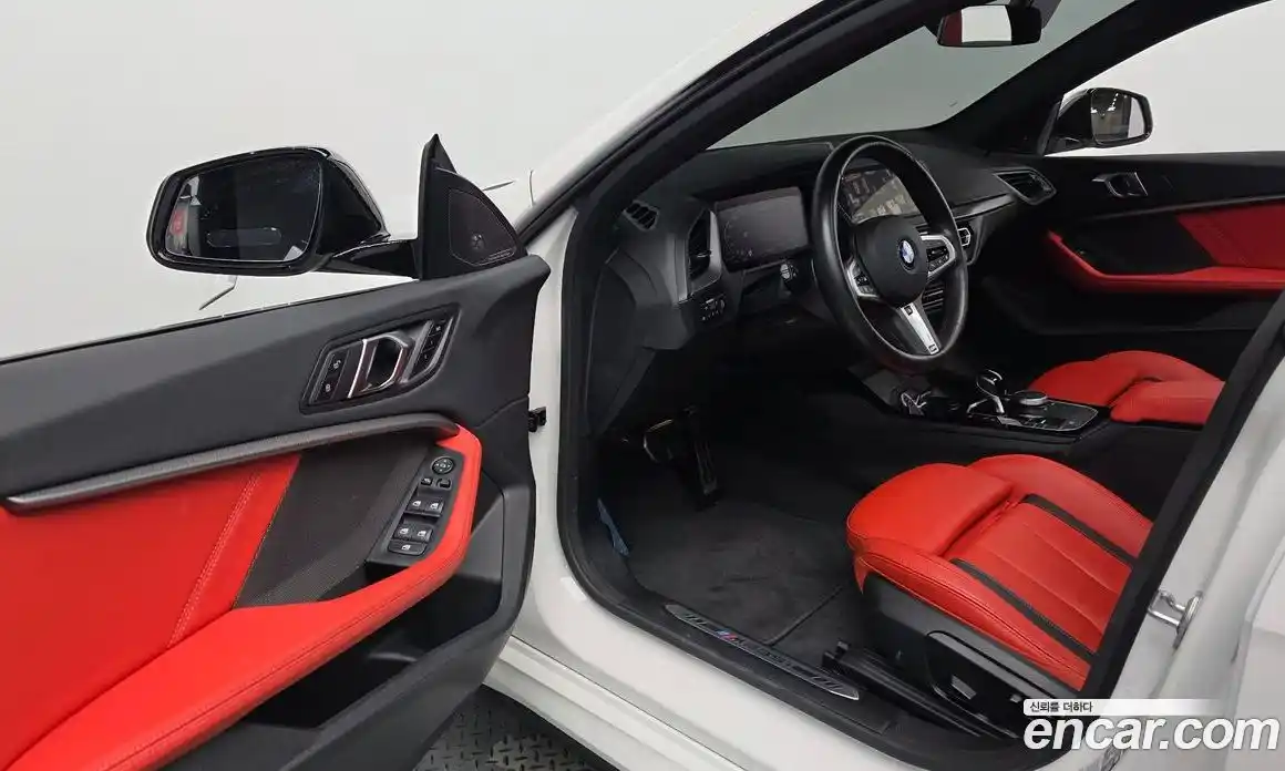 BMW 2 серия 2024 2.0 автомат (гидро), фото 12