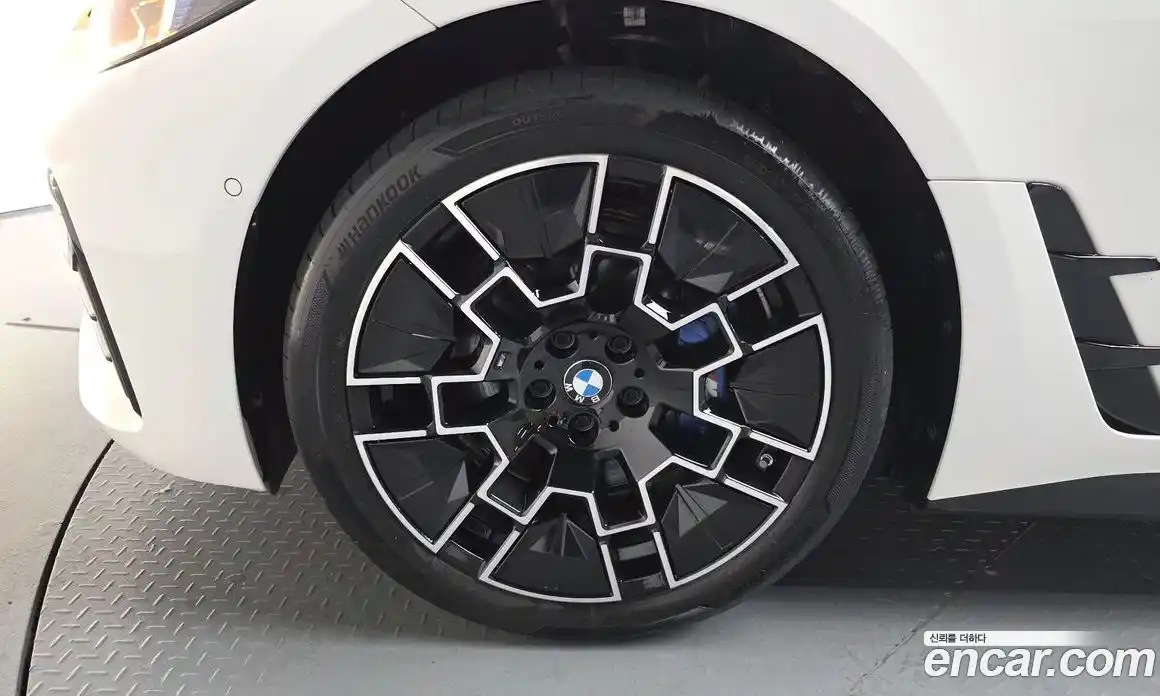 BMW i4 2025 0.2 автомат (гидро), фото 4