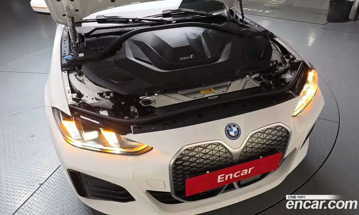 BMW i4 2025 0.2 автомат (гидро), фото 5