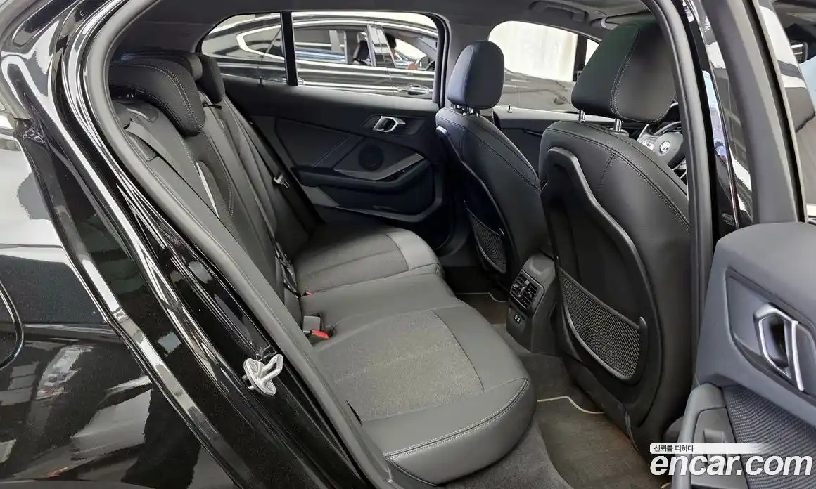 BMW 1 серия 2024 2.0 автомат (гидро), фото 18