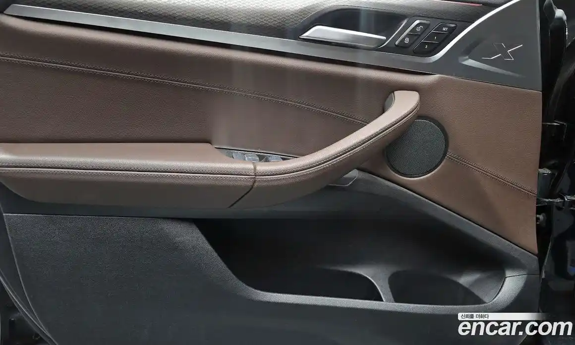 BMW X4 2024 2.0 автомат (гидро), фото 14